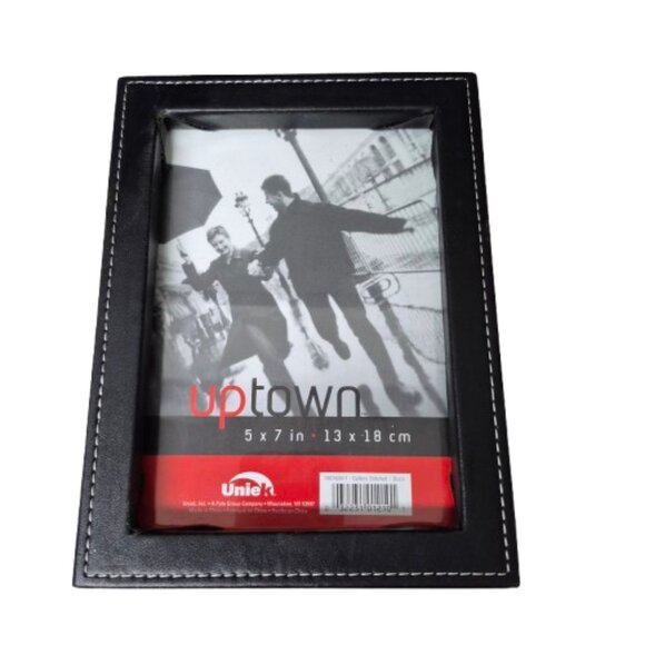 💥Free with Purchase Vegan Leather Picture Frame for 5 x 7 Photo - Picture 1 of 3